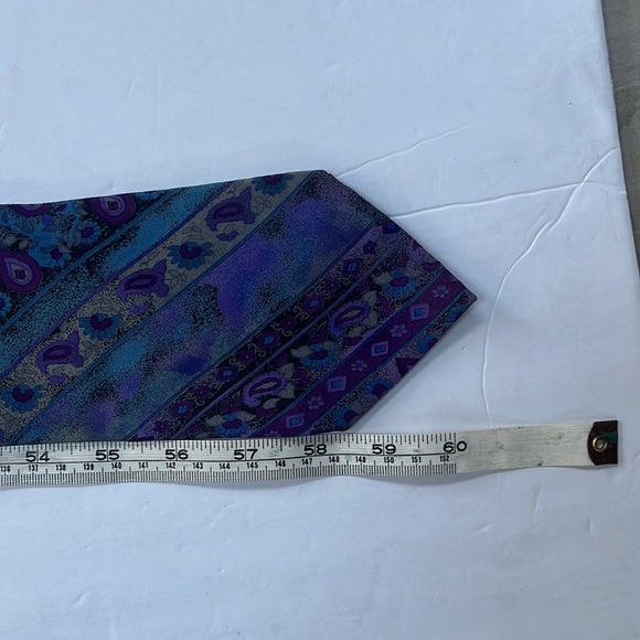 Vintage Karl Lagerfeld Tie - Victorian Floral stripe Print - 100% Silk - Picture 10 of 11